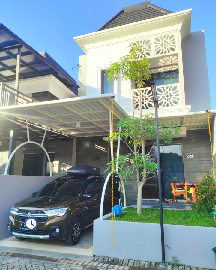 Family Villa Syariah C-37 Batu บาตู ภายนอก รูปภาพ